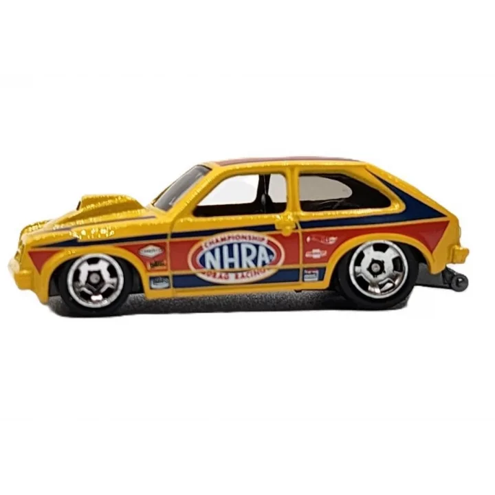 Hot Wheels Tekli Arabalar 76 CHEVY CHEVETTE HYX43
