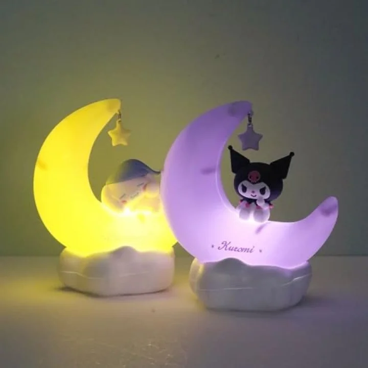 Kawaii Gece Lambası Sevimli Anime Karakter LED Işık Güzel Lamba Oda Dekor Eşyaları Şarj Edilebilir Masa Lambası Kızlar Çocuklar için Sanat Eseri Dekor (Kutulu MM).