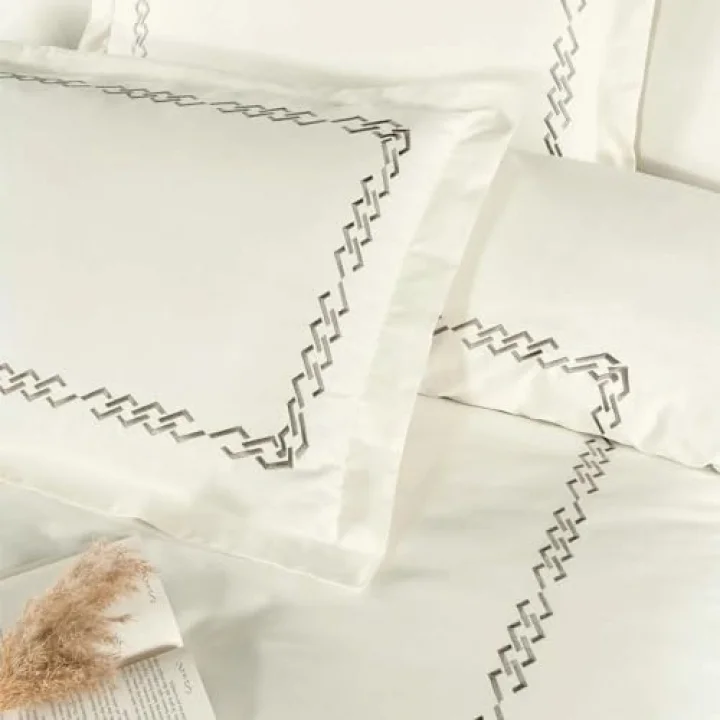 Knitted Saten Krem Çift Kişilik Nevresim Takımı