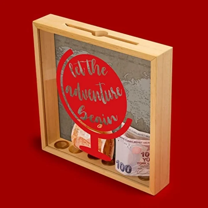 Macera Başlasın Tasarımlı Ahşap Kumbara - 24 x 24 x 4,5 cm - Dekoratif Tablo Özellikli