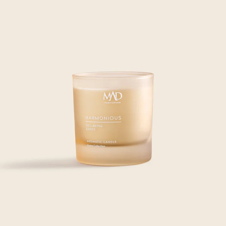 Mad Wellbeing Harmonious 200 Gr Mum – Lavanta, Mür ve Amber ile Sakinlik ve İçsel Denge