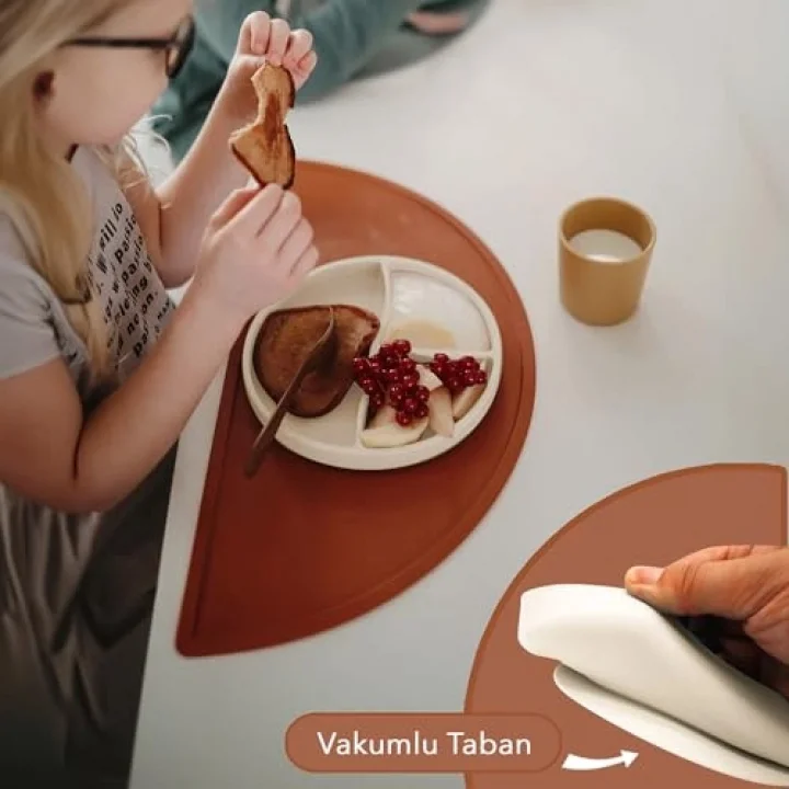 Meleni Baby Vakum Tabanlı Bebek Silikon Mama Tabağı - Silikon Tabak Krem