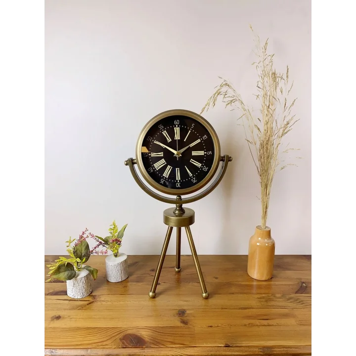 Mey İthalat® Eskitme Metal Mini Tripod Zarif Masa Saati 45×26 cm