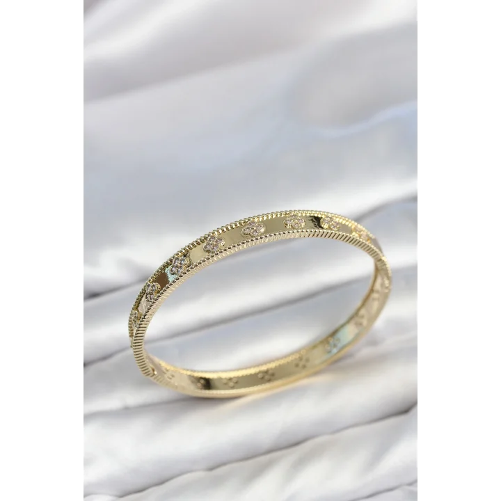 Mey İthalat® Gold Renk Pirinç Yonca Model Zirkon Taşlı Kadın Kelepçe Bileklik