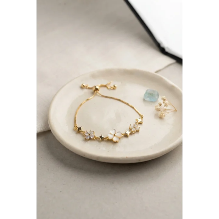 Mey İthalat® Gold Renk Zirkon Taşlı Pirinç Sedefli Yonca Model Asansörlü Bileklik