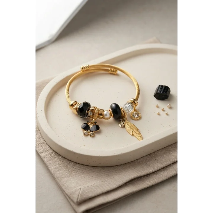 Mey İthalat® Kelebek Model Gold Renk Siyah Charmlı Bileklik