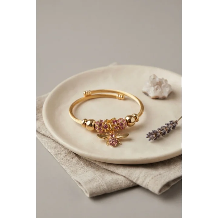 Mey İthalat® Pembe Arı Model Gold Renk Charm Bileklik