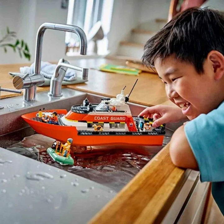 Mey İthalat® Sahil Güvenlik Kurtarma Botu ve Helikopteri 60504