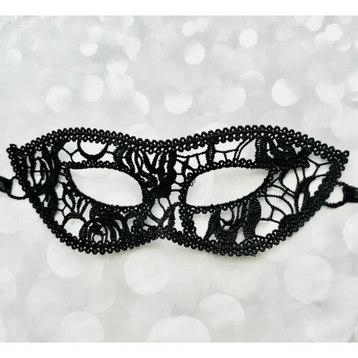 Mey İthalat®    Siyah Renk Kedi Model Dantel İşleme Parti Maskesi 12 No