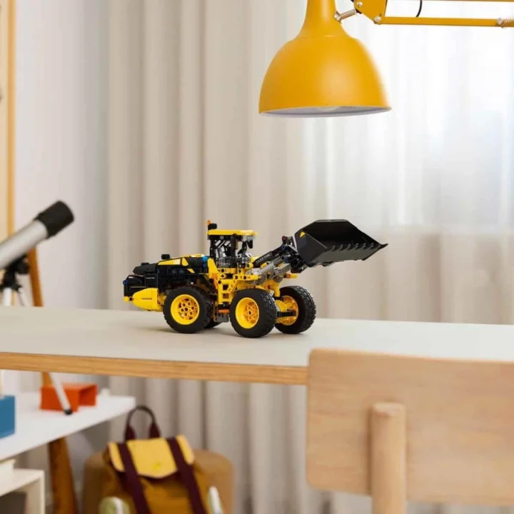 Mey İthalat®   Technic Volvo L120 Electric Tekerlekli Yükleyici 42209