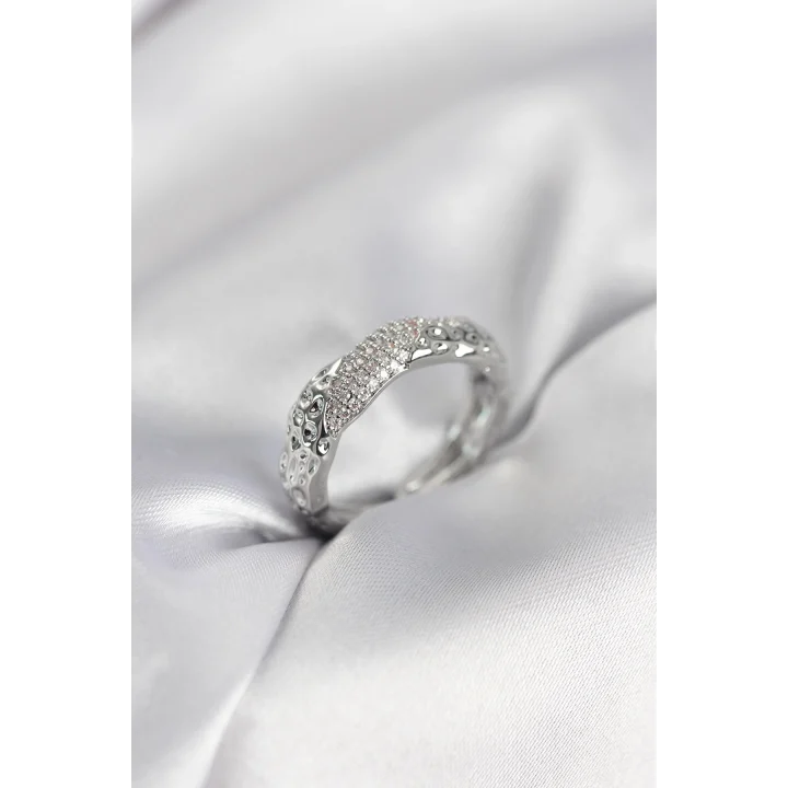 Mey İthalat® Zirkon Taşlı Puntalı Gümüş Renk Kadın Yüzük