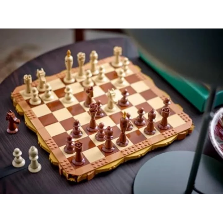 Miscellaneous 40719 Traditional Chess Set