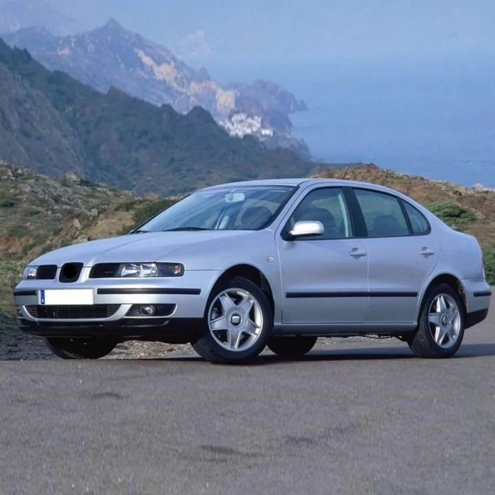 Ön Cam Silecek Vida Kapağı 1J0955205A Seat Toledo ile uyumlu 1999-2004
