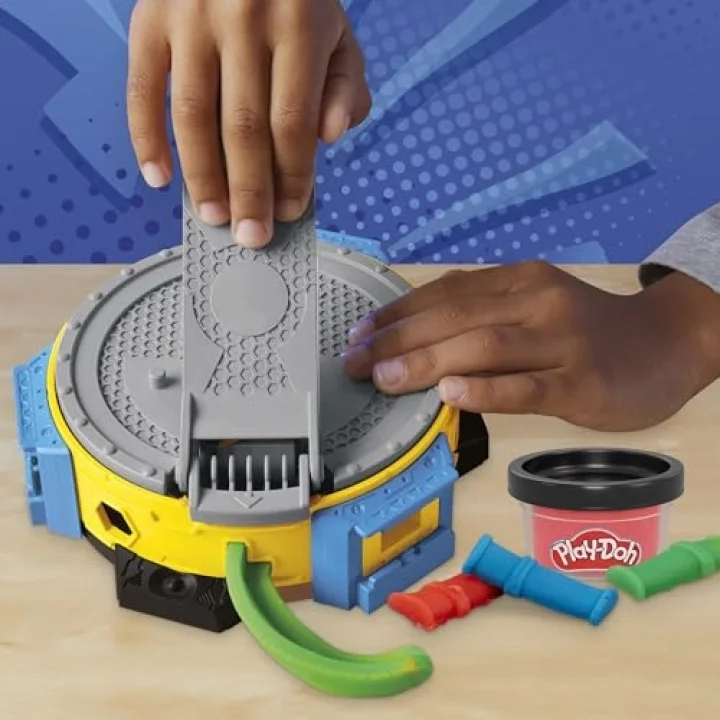 Play-Doh Marvel Hulk Smash & Squish Oyun Seti
