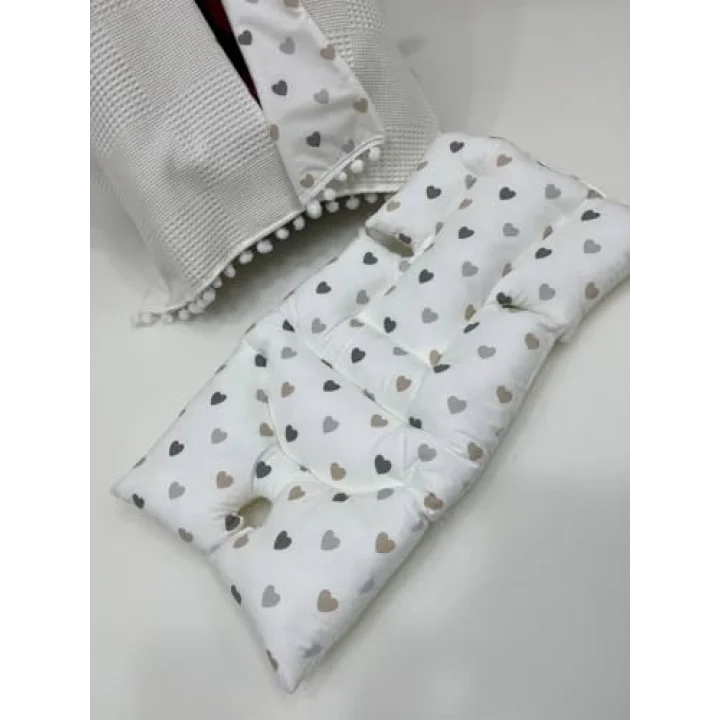 Poplin Kumaş ve Pikeli, Ponponlu Puset Örtüsü ve Puset Minderi 2li Set