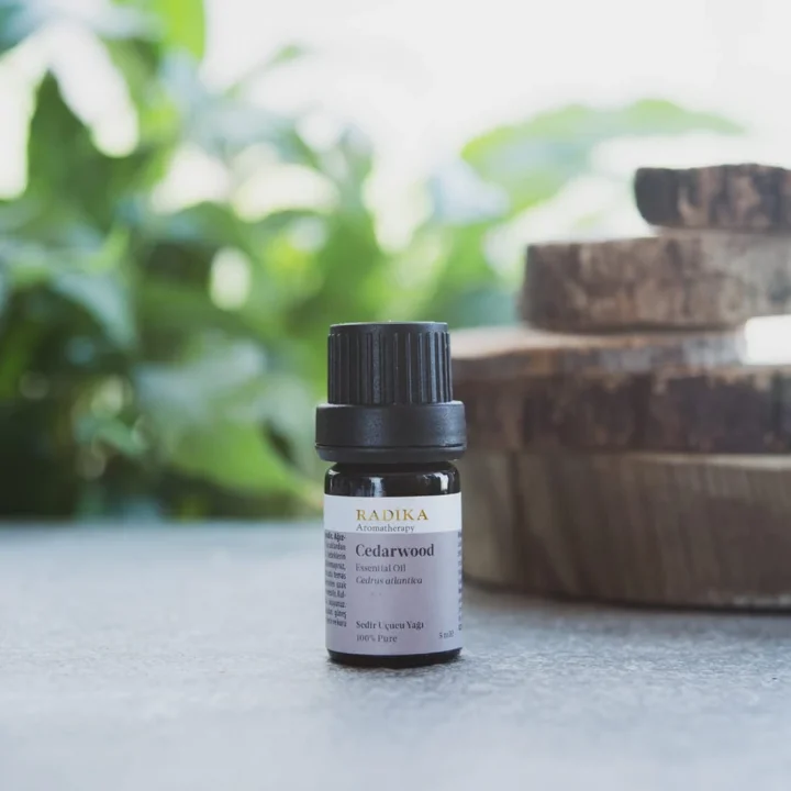 Radika Aromaterapi SEDİR UÇUCU YAĞI - ORGANİK 5 ml