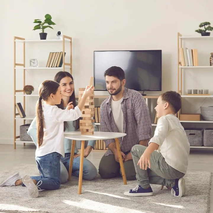 Security P1 İç Mekan Wi-Fi Kamera, AI Algılama, 360° Pan, Gece Görüşü, 256 GBa Kadar MicroSD ve Google ve Alexa ile Çalışır,Yapay Zeka Hareket Algılama,Bebek Ağlaması Algılama,Çift Yönlü Ses