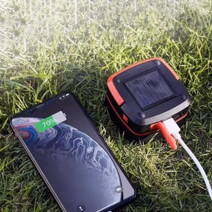 Solar Akordeon Kırmızı Kamp Lambası 360° Led Beyaz Işık Dahili Batarya Güneş Paneli + USB Şarj El feneri Seyahat, Yürüyüş Piknik Dış Mekan Aktivite Aydınlatma Lambası