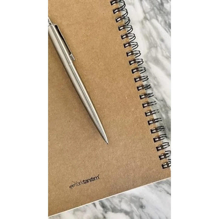 Spiralli Notebook, Kraft Kapaklı, A5 Boyutunda (15x21 cm), 100 Yaprak (Çizgisiz)