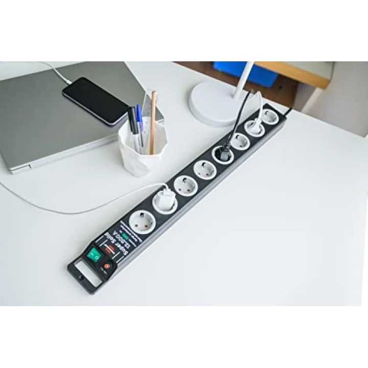 Super-Solid surge protection 13.500 A 8Li Priz Siyah