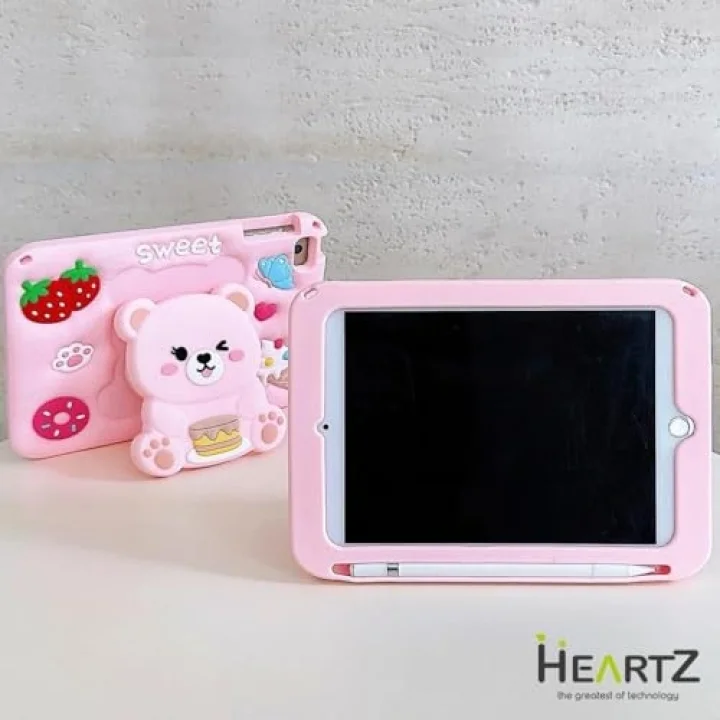SWEET ASTRONOT Tablet Kılıfı Standlı Askılı Kalın Silikon Yapı Yüksek Koruma Stand Olması ile Kullanım kolaylığı Güvenlik Şıklık ve Kullanışlılık burada (SWEET PEMBE, ipad 5-6 9,7)