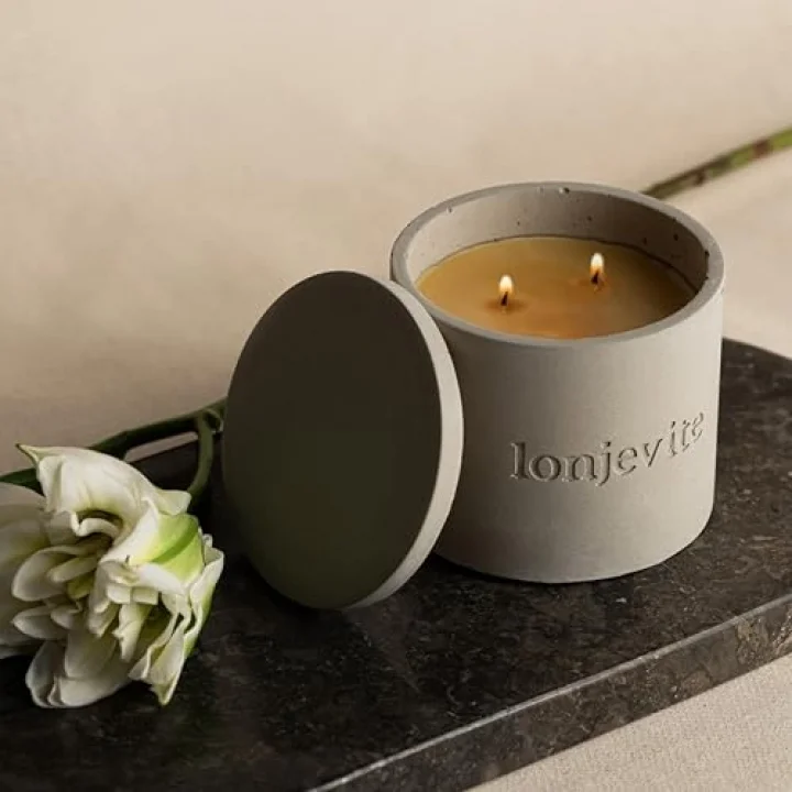 Velvet Touch Candle Mum
