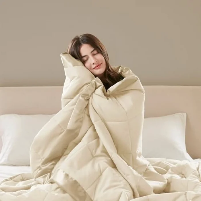 Windom Luxury Microfiber Down Alternative Blanket with 3M Moisture Management Ivory 108x90 King Size Quilted Premium Soft Cozy 3M Scotchgard Moisture Microfiber For Bed, Couch or Sofa