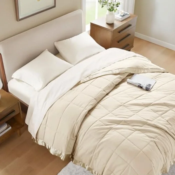 Windom Luxury Microfiber Down Alternative Blanket with 3M Moisture Management Ivory 108x90 King Size Quilted Premium Soft Cozy 3M Scotchgard Moisture Microfiber For Bed, Couch or Sofa