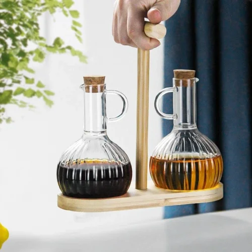 2li Bambu Stand ile Cam Yağdanlık ve Sirkelik Seti, Yemek Masası ve Sofralarınız İçin Bambu Standlı Şık Masa Üstü Yağ ve Sirke Şişeleri