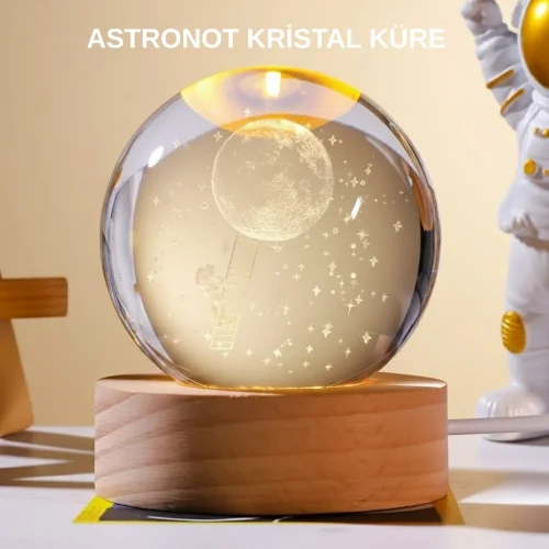 Mey İthalat® Ahşap Tabanlı 3D Astronot Küre Lamba Çocuk Odası ve Masa Üstü Dekor