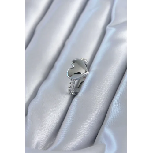 Mey İthalat® Gümüş Renk Pirinç Zirkon Taşlı Kalp Model Kadın Yüzük