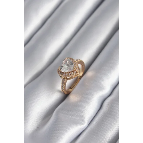 Mey İthalat® Pirinç Gold Renk Zirkon Taşlı Kalp Charm Model Kadın Yüzük