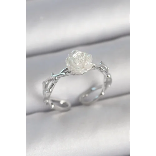 Mey İthalat® Pirinç Gümüş Renk Beyaz Gül Model Ayarlanabilir Kadın Yüzük