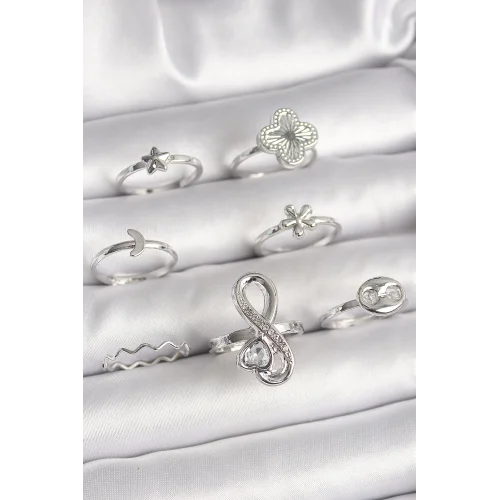 Mey İthalat® Pirinç Gümüş Renk Yonca Figür Sonsuzluk Zirkon Taşlı Kalp Detay Kadın Yüzük Kombini