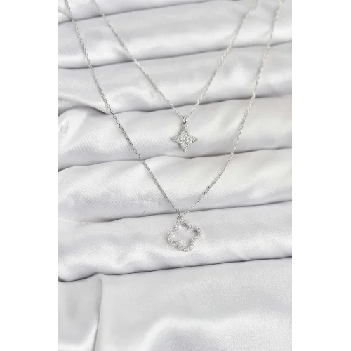 Mey İthalat® Pirinç Gümüş Renk Yonca Model 2li Kadın Kolye