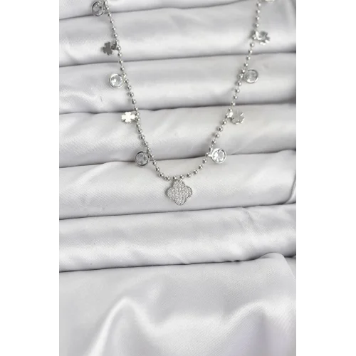 Mey İthalat® Pirinç Gümüş Renk Yonca Model Kadın Kolye