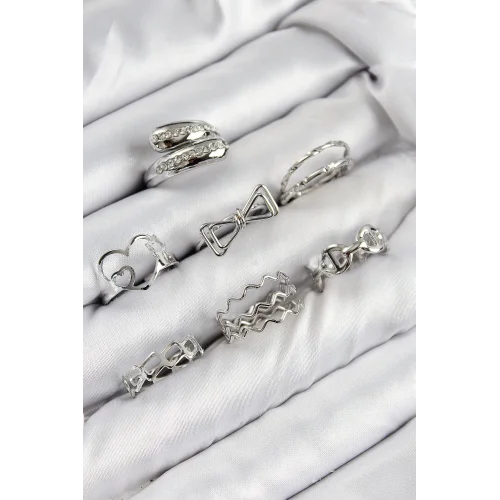 Mey İthalat® Pirinç Zirkon Taşlı Fiyonk Ve Kalp Model Gümüş Renk Kadın Yüzük Kombin Set