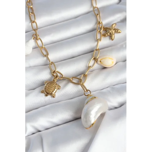 Mey İthalat® 316L Çelik Gold Renk Deniz Kabuğu Charmlı Kadın Kolye