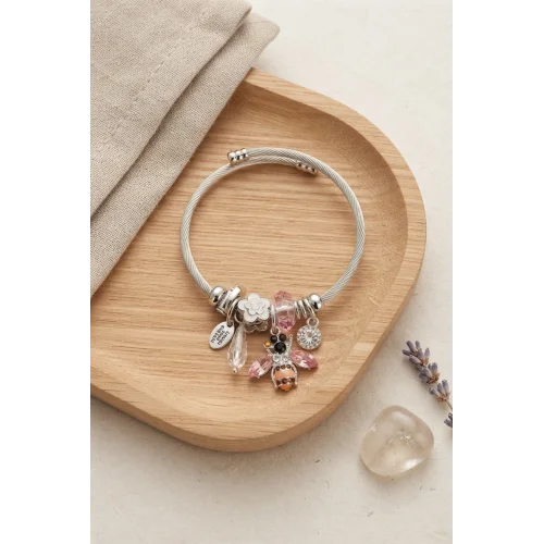 Mey İthalat® Arı ve Pembe Çiçek Charmlı Gümüş Renk Bileklik