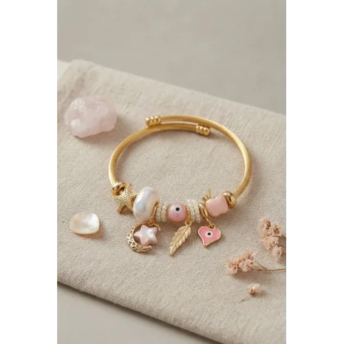 Mey İthalat® Ay Yıldız ve Kalp Model Pembe Charmlı Kadın Bileklik