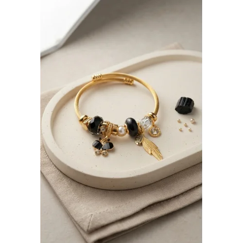 Mey İthalat® Kelebek Model Gold Renk Siyah Charmlı Bileklik