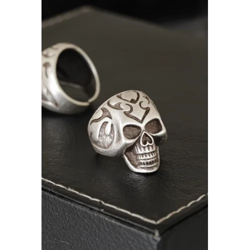 Mey İthalat® Kuru Kafa Tasarımlı Eskitme Gümüş Desenli Ayarlamalı Model Erkek Yüzük