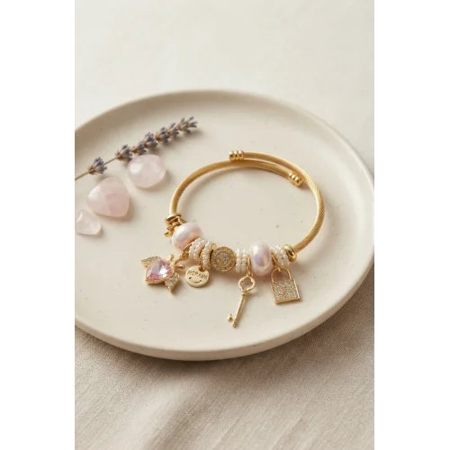 Mey İthalat® Pembe Kalp Model Gold Renk Charmlı Bileklik