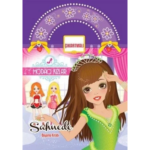 Modacı Kızlar Sahnede