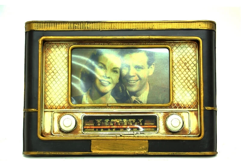Dekoratif Metal ereve Radyo