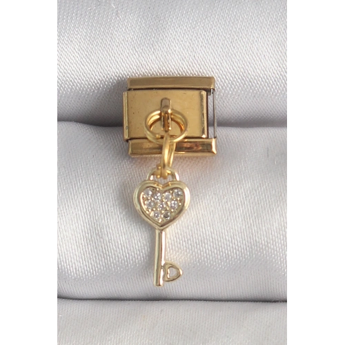 BFS 316L Çelik Gold Renk Sallantı Zirkon Taşlı Kalpli Anahtar Model Nomination Charm