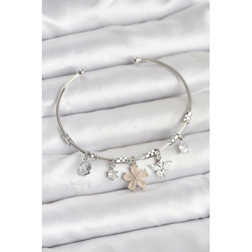 BFS Çiçek ve Kelebek Charmlı Gümüş Renk Pirinç Kadın Bileklik