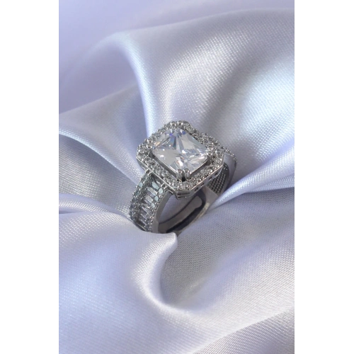 BFS Gümüş Renk Zirkon Taşlı Kadın Yüzük