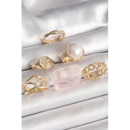 BFS Pirinç Gold Renk Beyaz İncili Zincir Yüzük Figür İşleme Detay 6Lı Kadın Yüzük Seti