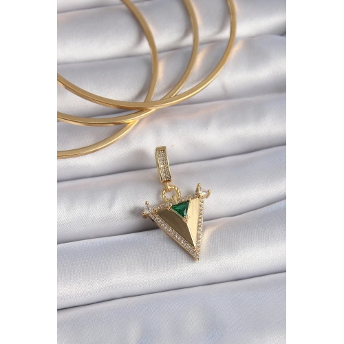 BFS Pirinç Gold Renk Zirkon Taşlı 3D Üçgen Model Ajda Charm